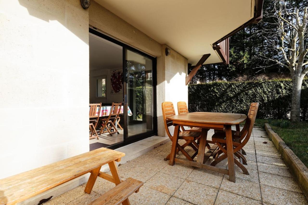 Charmant 3 Pieces Avec Jardin A 5Mn De La Plage Довіль Екстер'єр фото