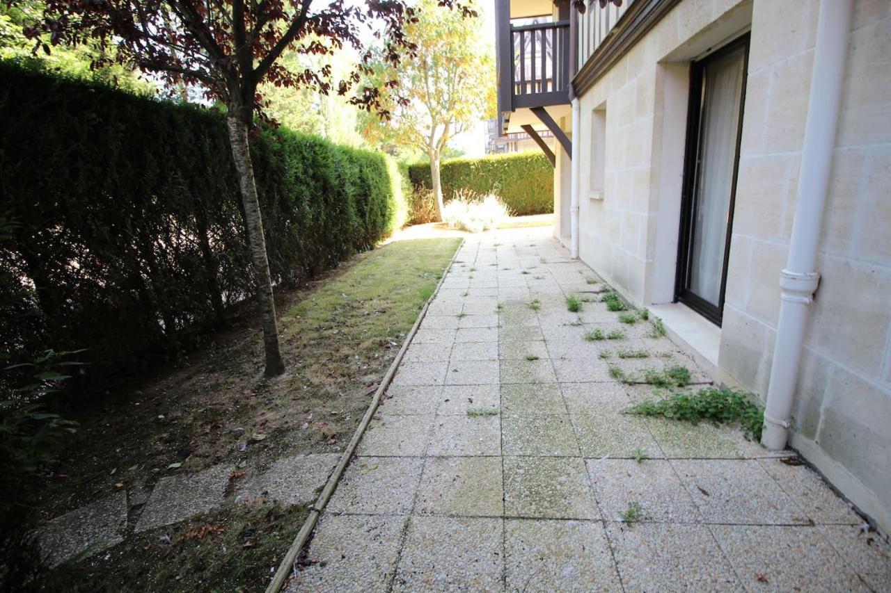 Charmant 3 Pieces Avec Jardin A 5Mn De La Plage Довіль Екстер'єр фото